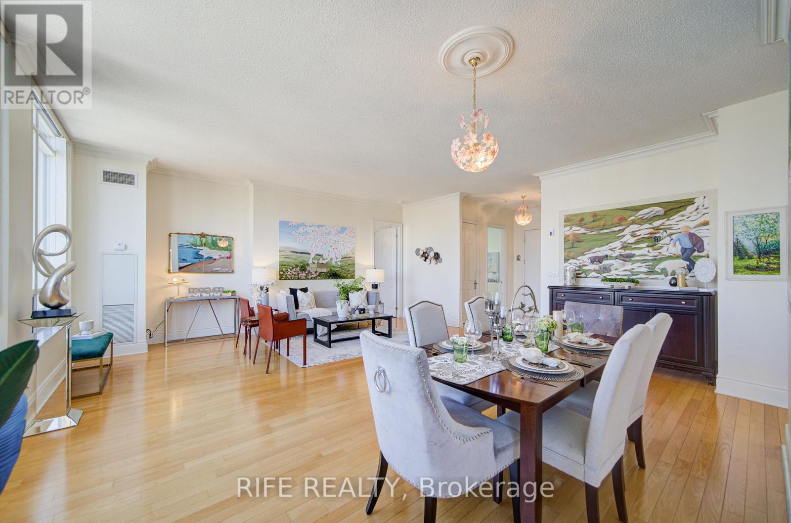 Property at GPH10 - 3880 DUKE OF YORK BOULEVARD image 2
