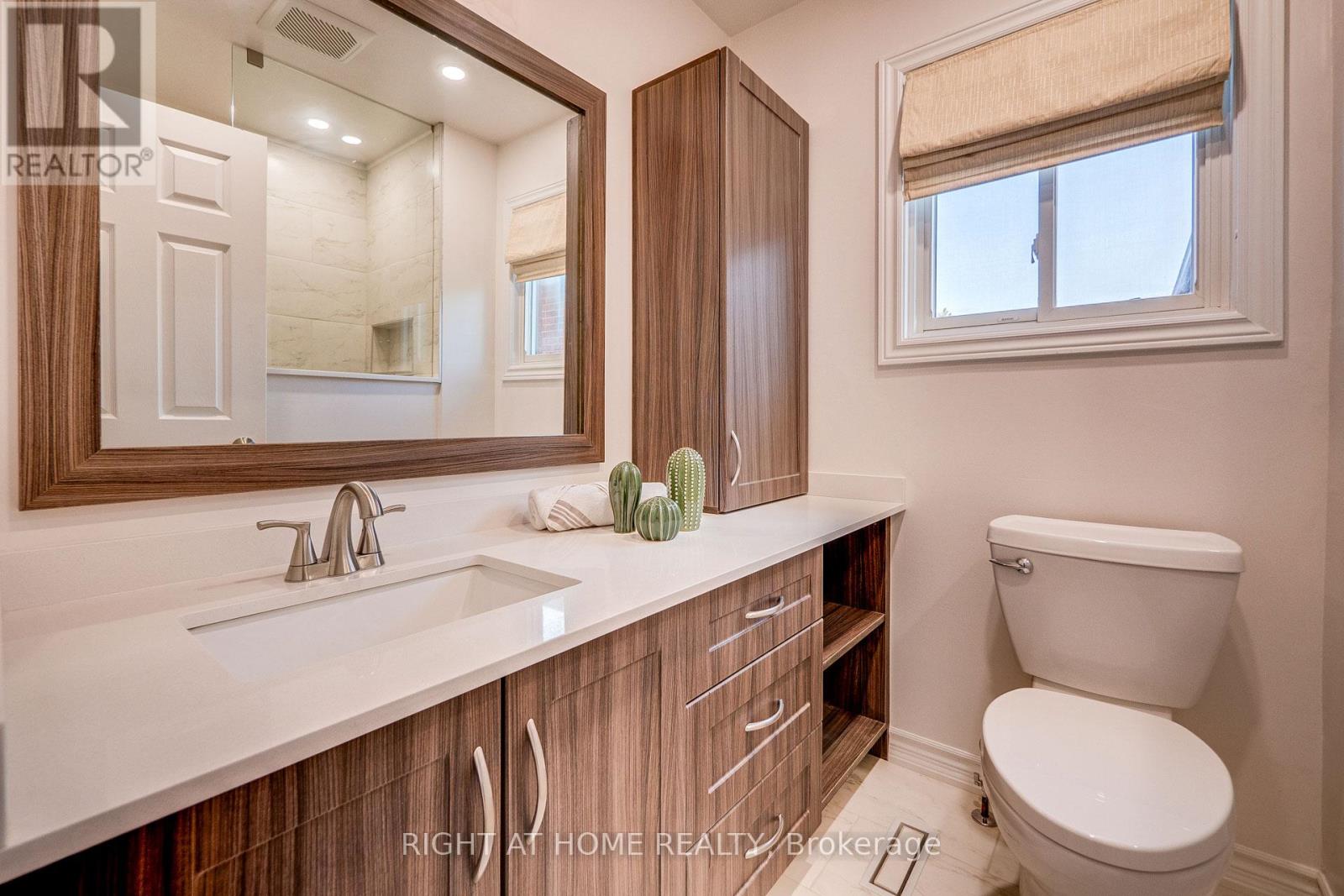 3251 Greenbelt Crescent, Mississauga, Ontario  L5N 5X8 - Photo 28 - W12109390