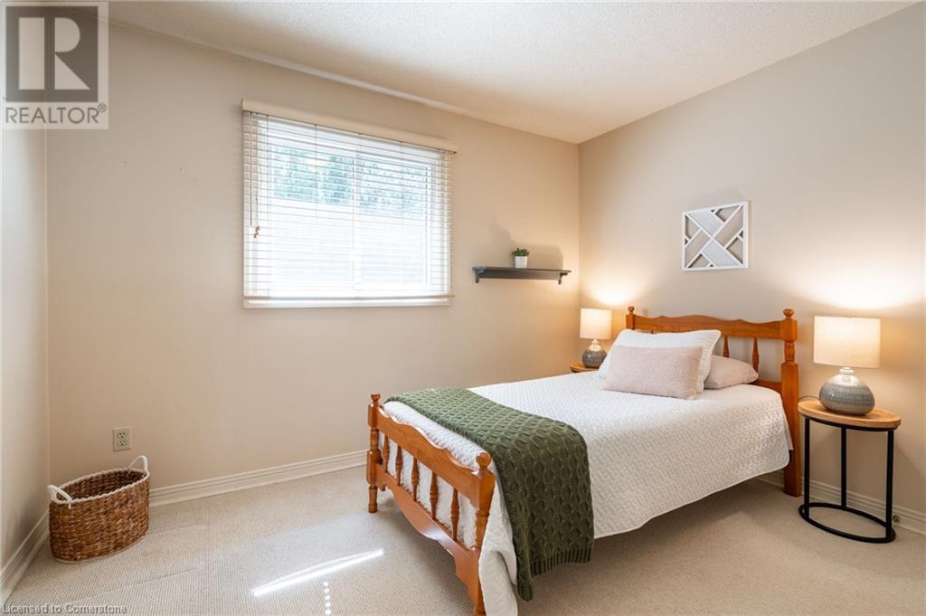1097 Stephenson Drive, Burlington, Ontario  L7S 2A8 - Photo 23 - 40718995