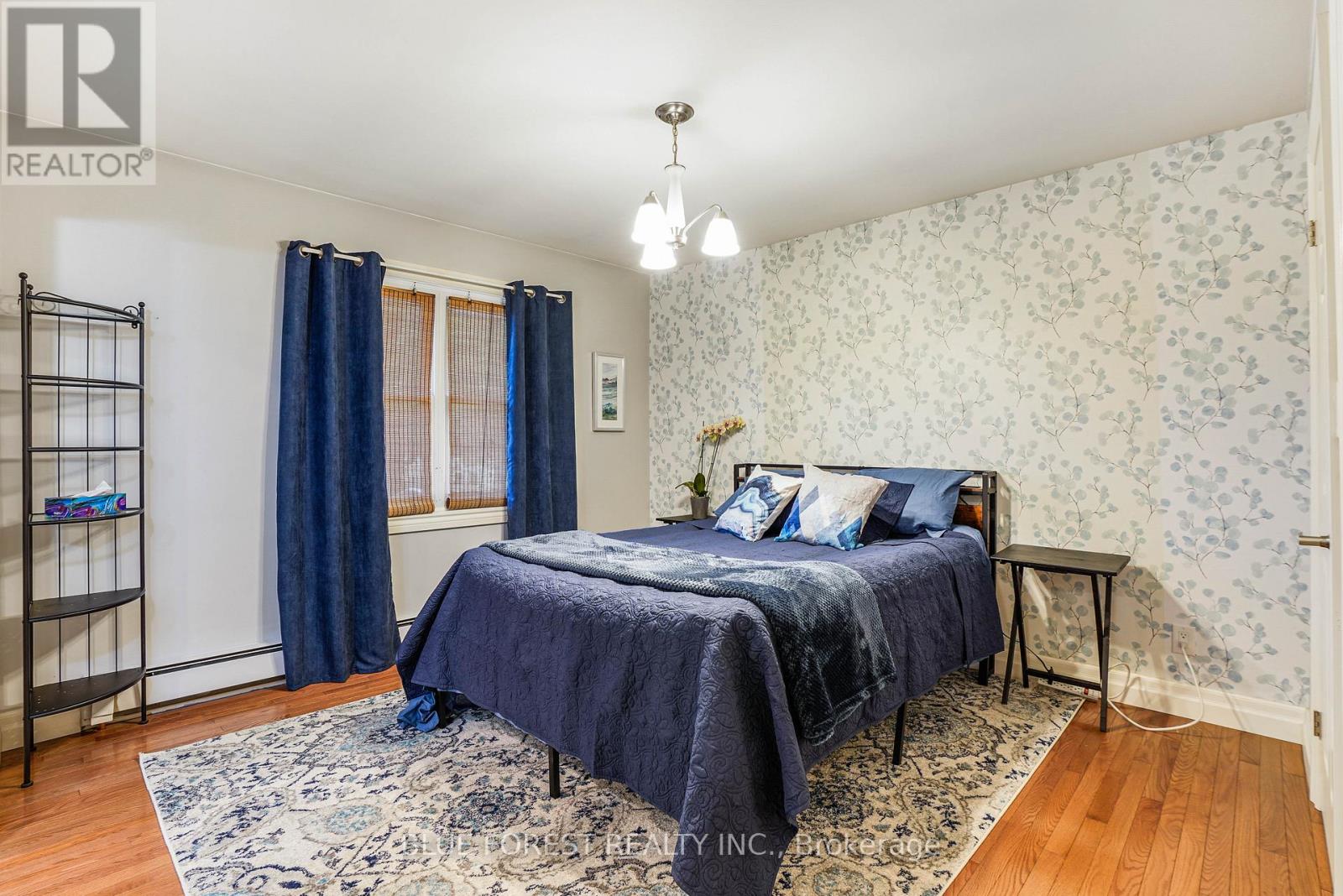 24898 Pioneer Line, West Elgin, Ontario  N0L 2P0 - Photo 14 - X12109400