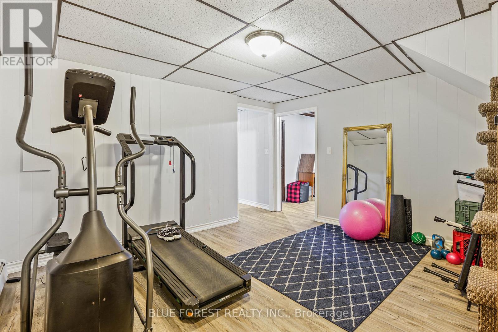24898 Pioneer Line, West Elgin, Ontario  N0L 2P0 - Photo 24 - X12109400