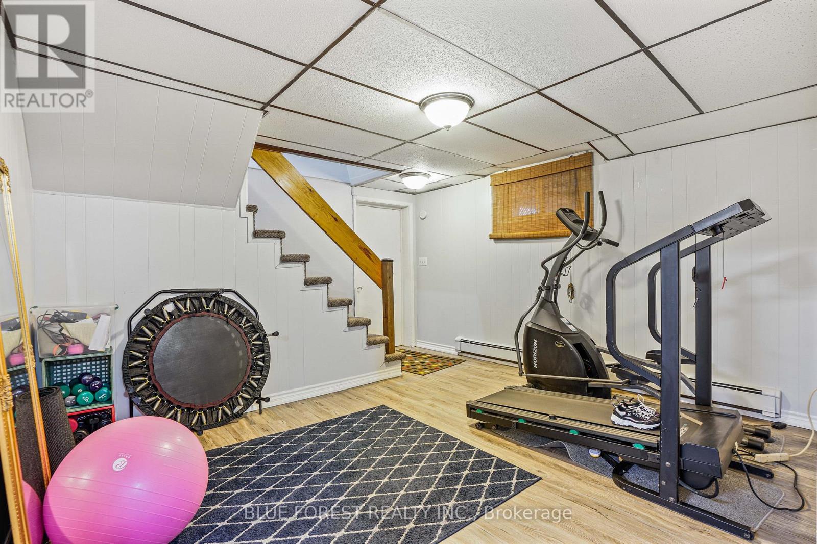 24898 Pioneer Line, West Elgin, Ontario  N0L 2P0 - Photo 25 - X12109400