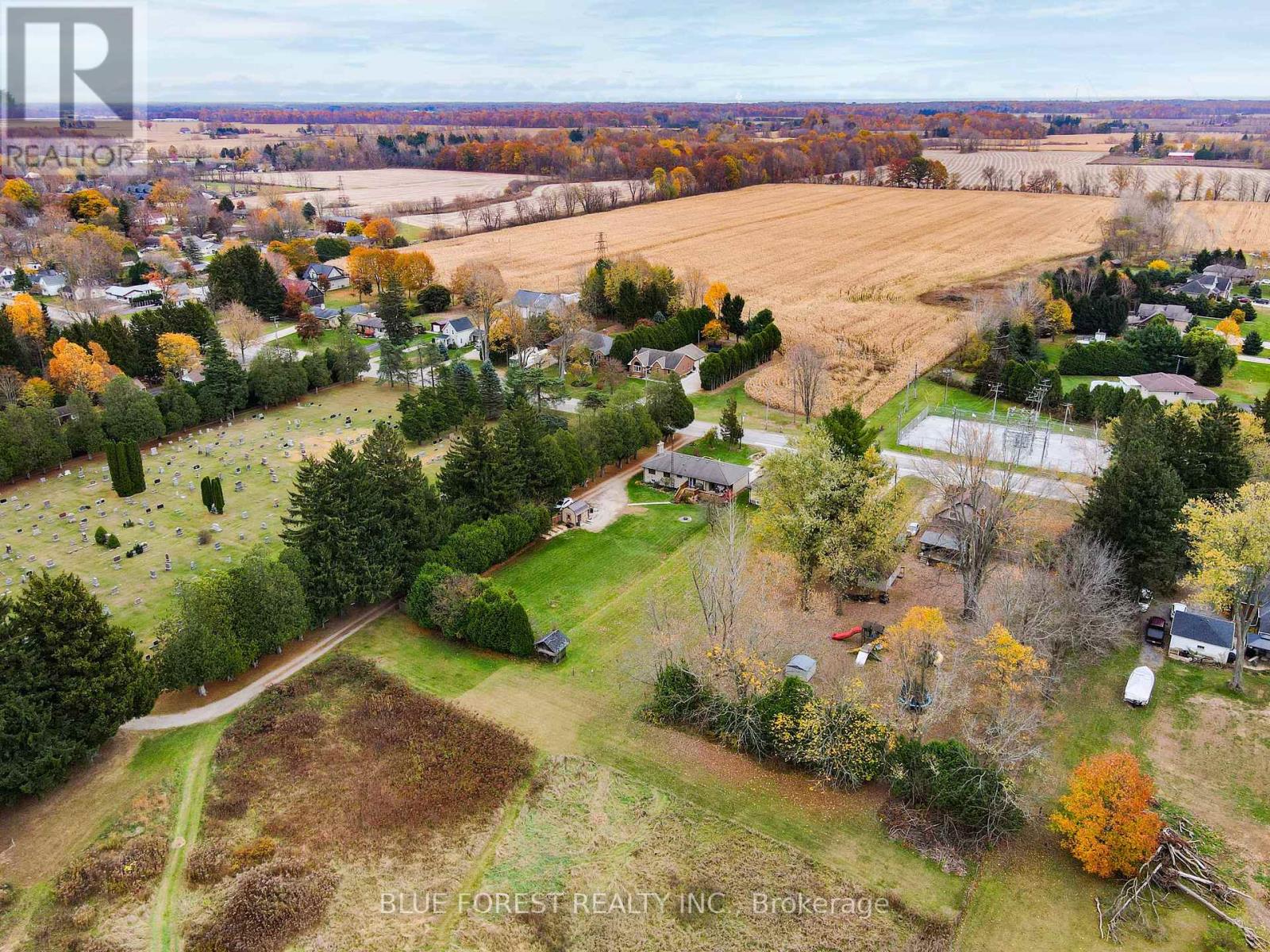 24898 Pioneer Line, West Elgin, Ontario  N0L 2P0 - Photo 46 - X12109400