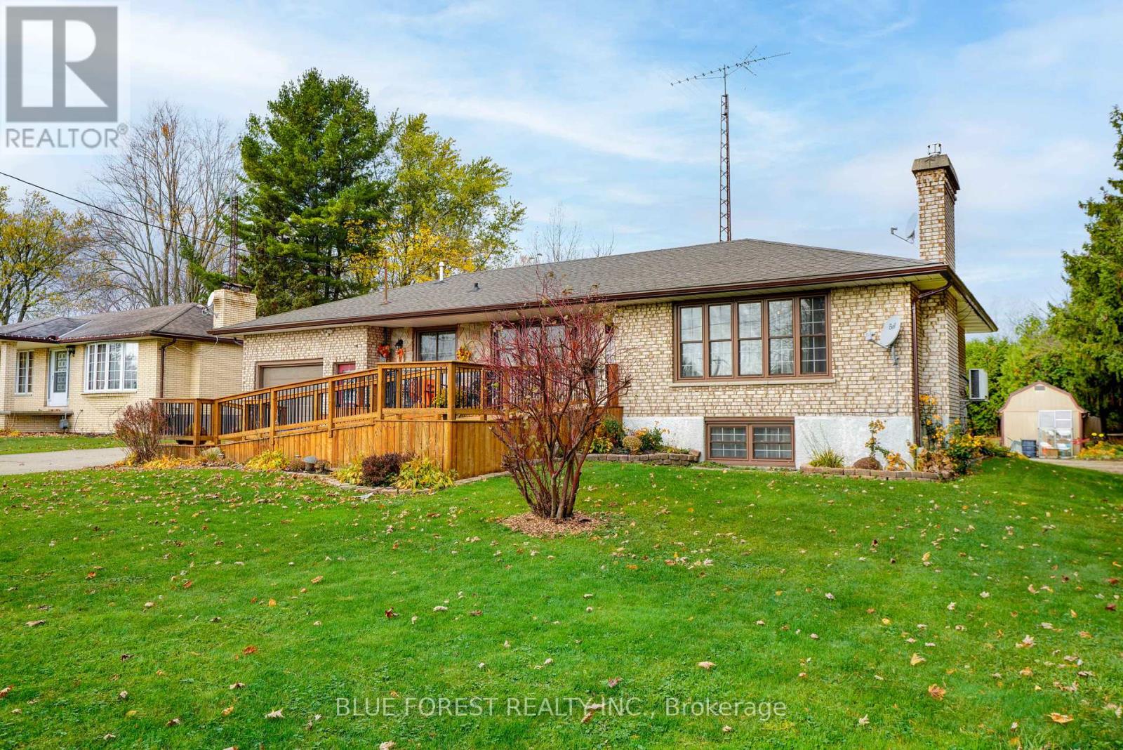 24898 Pioneer Line, West Elgin, Ontario  N0L 2P0 - Photo 49 - X12109400
