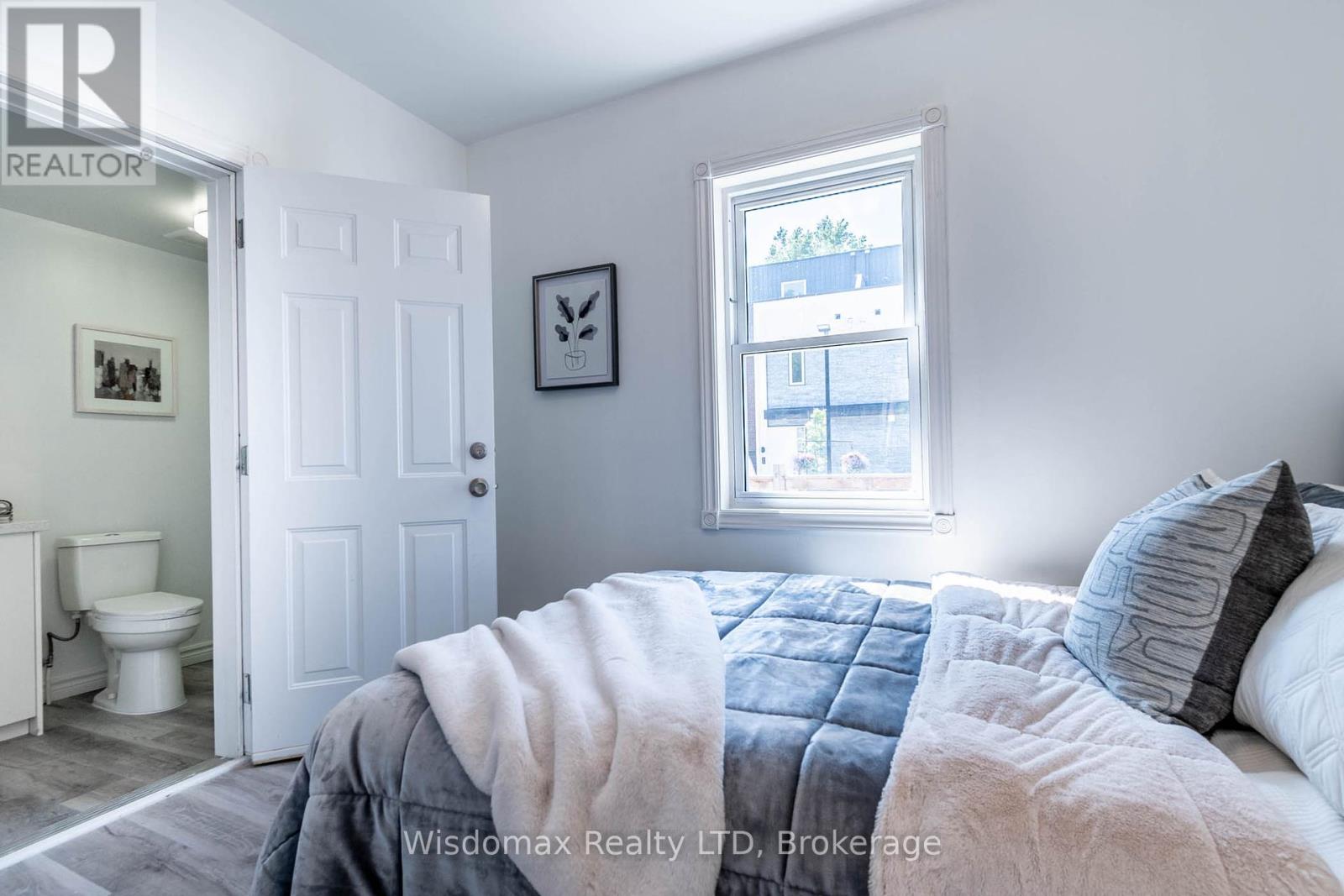 5790 Robinson Street, Niagara Falls, Ontario  L2G 2B2 - Photo 10 - X12109407
