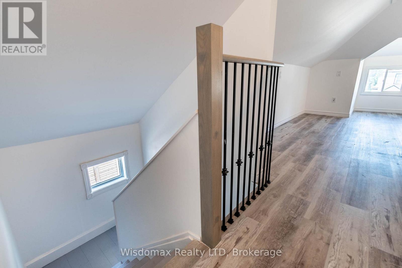 5790 Robinson Street, Niagara Falls, Ontario  L2G 2B2 - Photo 22 - X12109407
