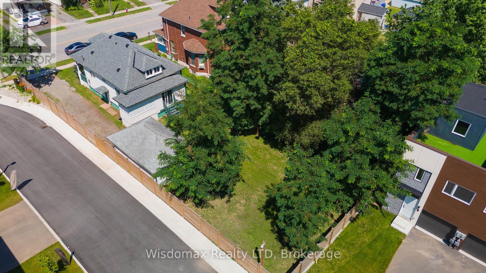 5790 Robinson Street, Niagara Falls, Ontario  L2G 2B2 - Photo 32 - X12109407