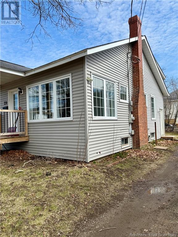 Property at 29 Shirley Avenue image 3