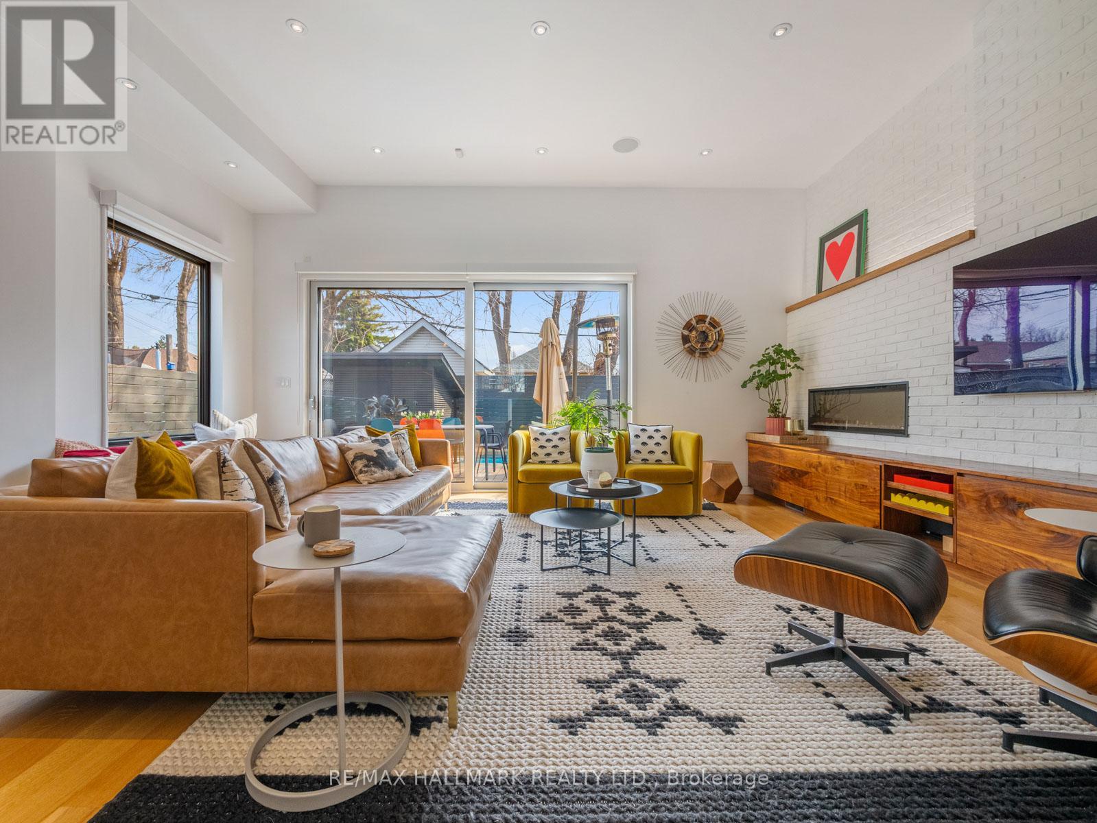 Property at 29 TREADWAY BOULEVARD image 4