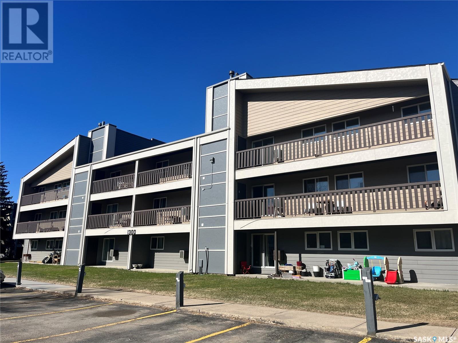Property at 1312 425 115th STREET E image 3