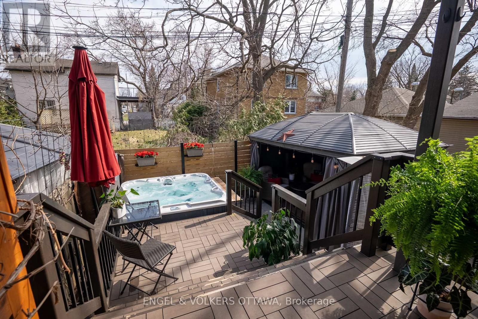 582 Byron Avenue, Ottawa, Ontario  K2A 0E4 - Photo 40 - X12105611