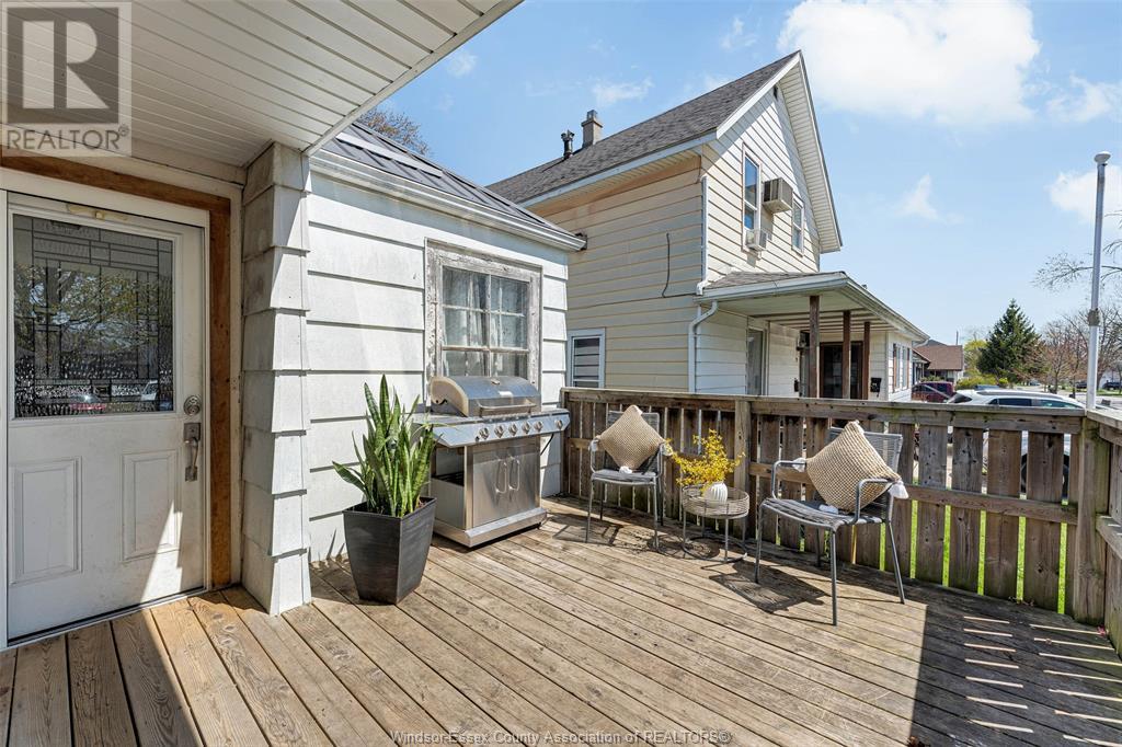 Property at 77 MILL STREET East image 4
