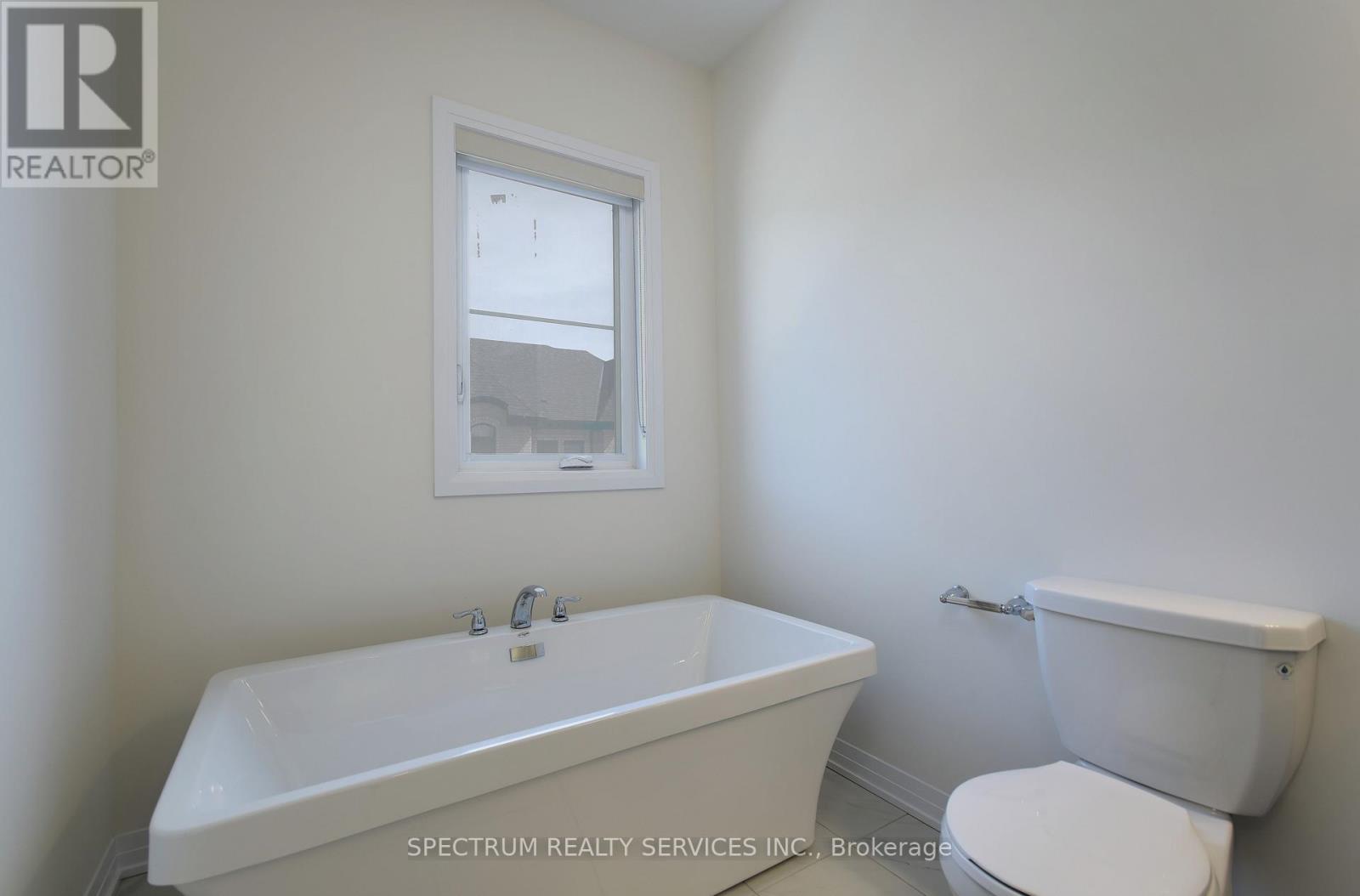 176 De La Roche Drive, Vaughan, Ontario  L4H 5G4 - Photo 25 - N12109491