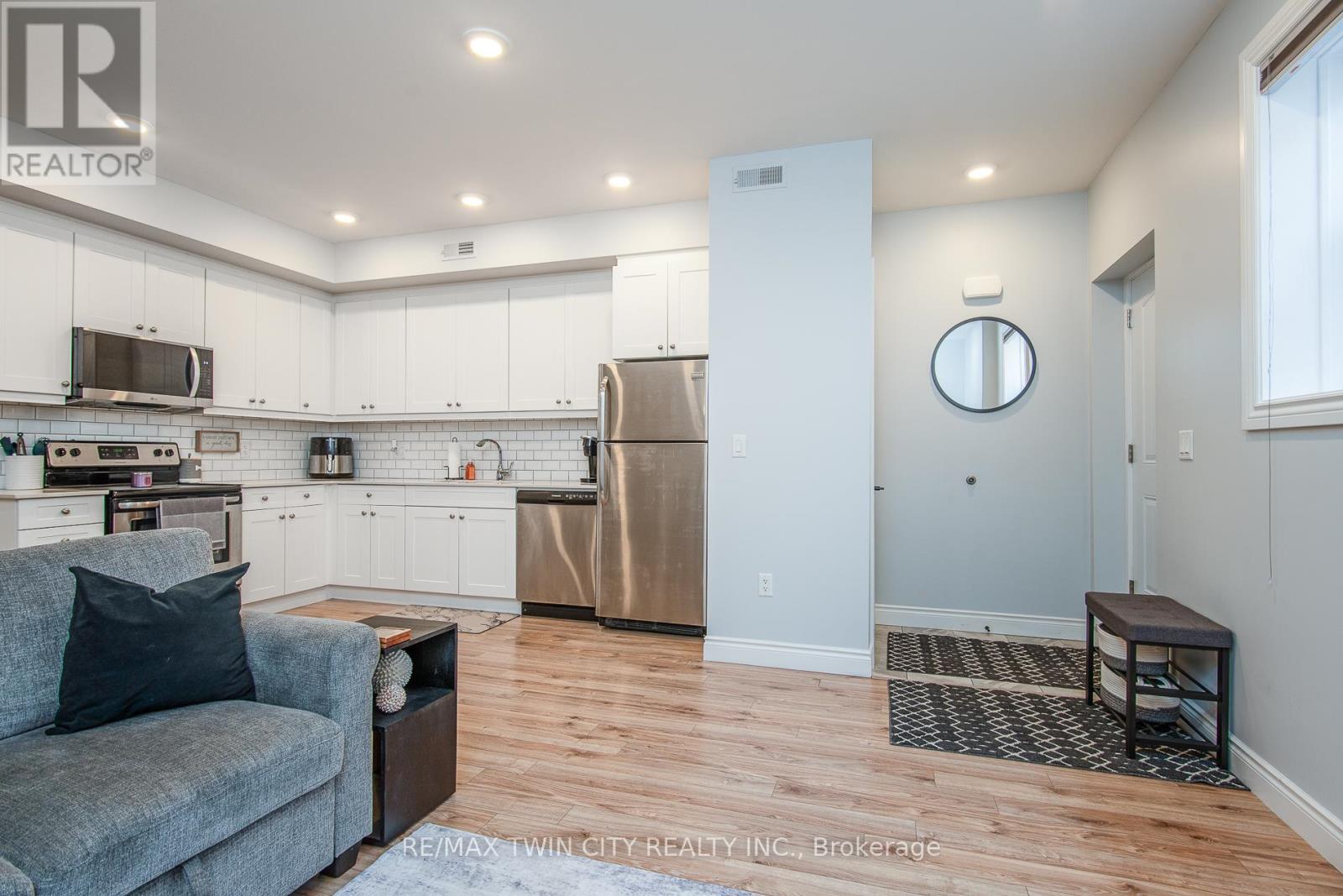 #b104 - 112 Union Street E, Waterloo, Ontario  N2J 1C5 - Photo 13 - X12109461