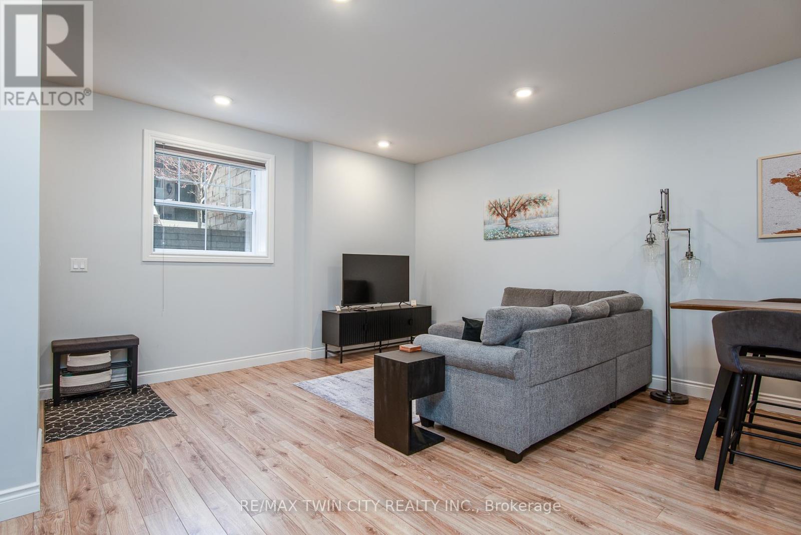 #b104 - 112 Union Street E, Waterloo, Ontario  N2J 1C5 - Photo 14 - X12109461