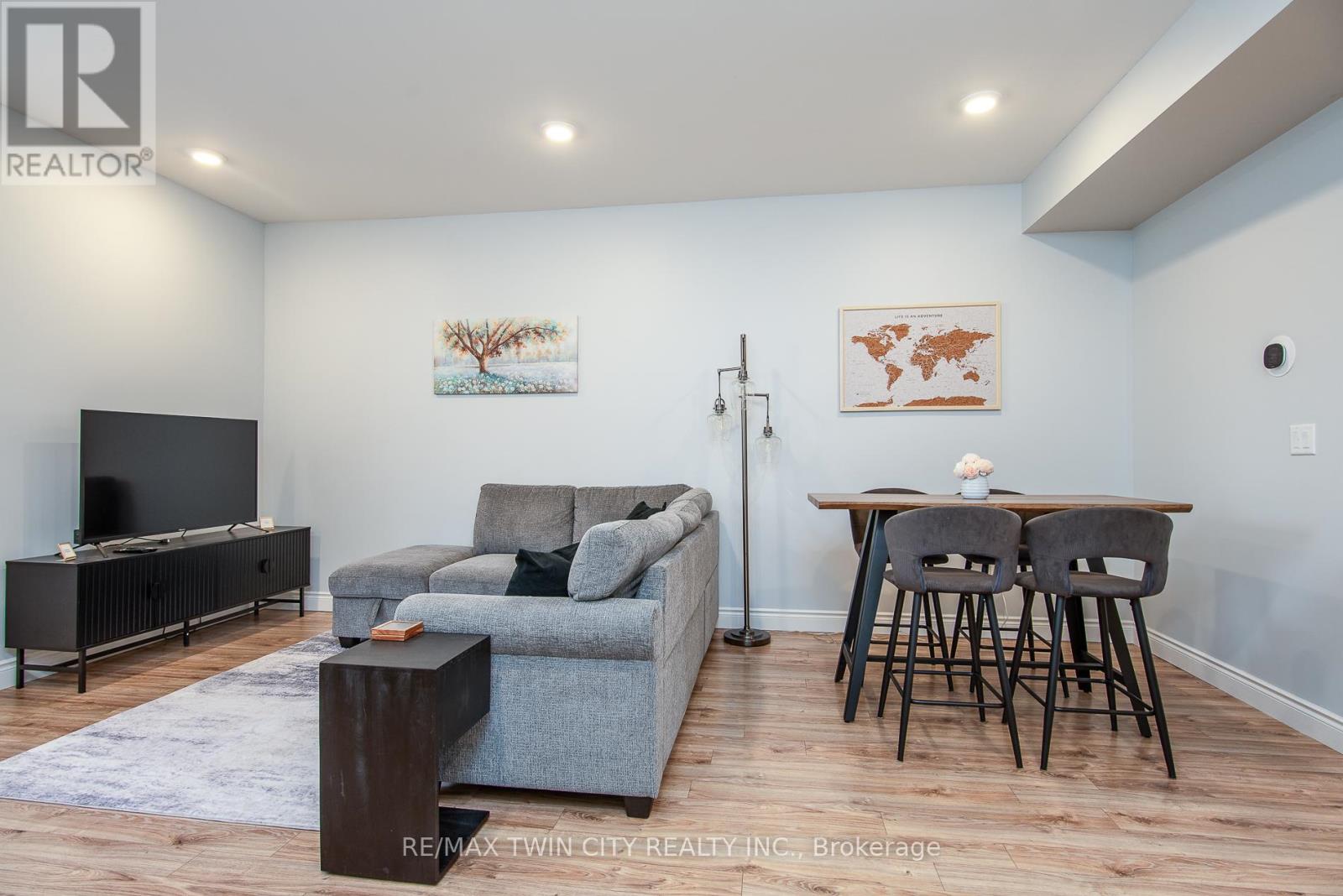 #b104 - 112 Union Street E, Waterloo, Ontario  N2J 1C5 - Photo 15 - X12109461