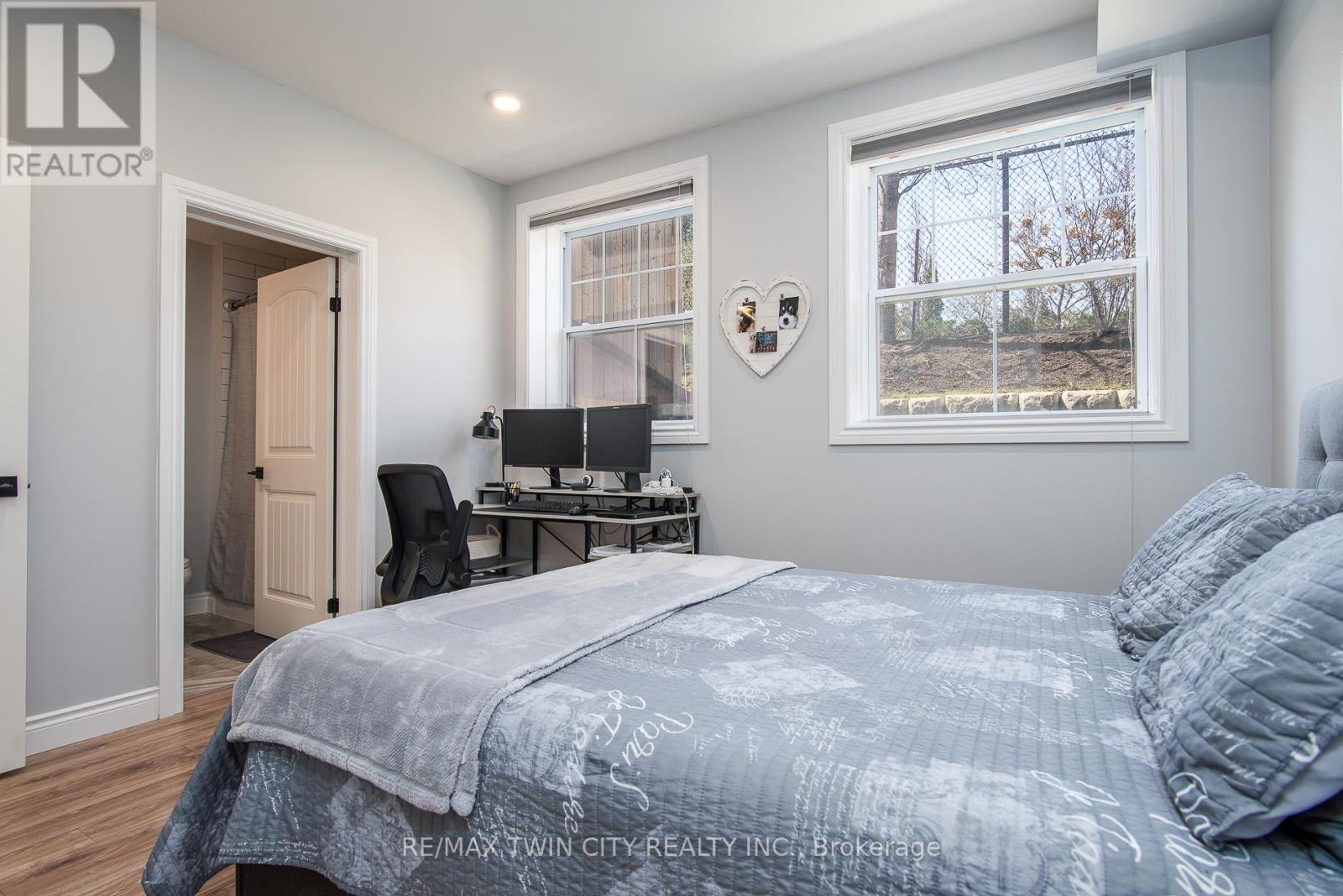 #b104 - 112 Union Street E, Waterloo, Ontario  N2J 1C5 - Photo 28 - X12109461