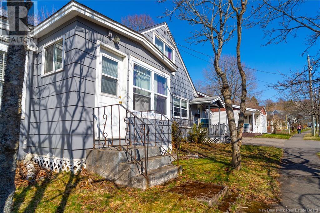 Property at 71 Montgomery Crescent image 5