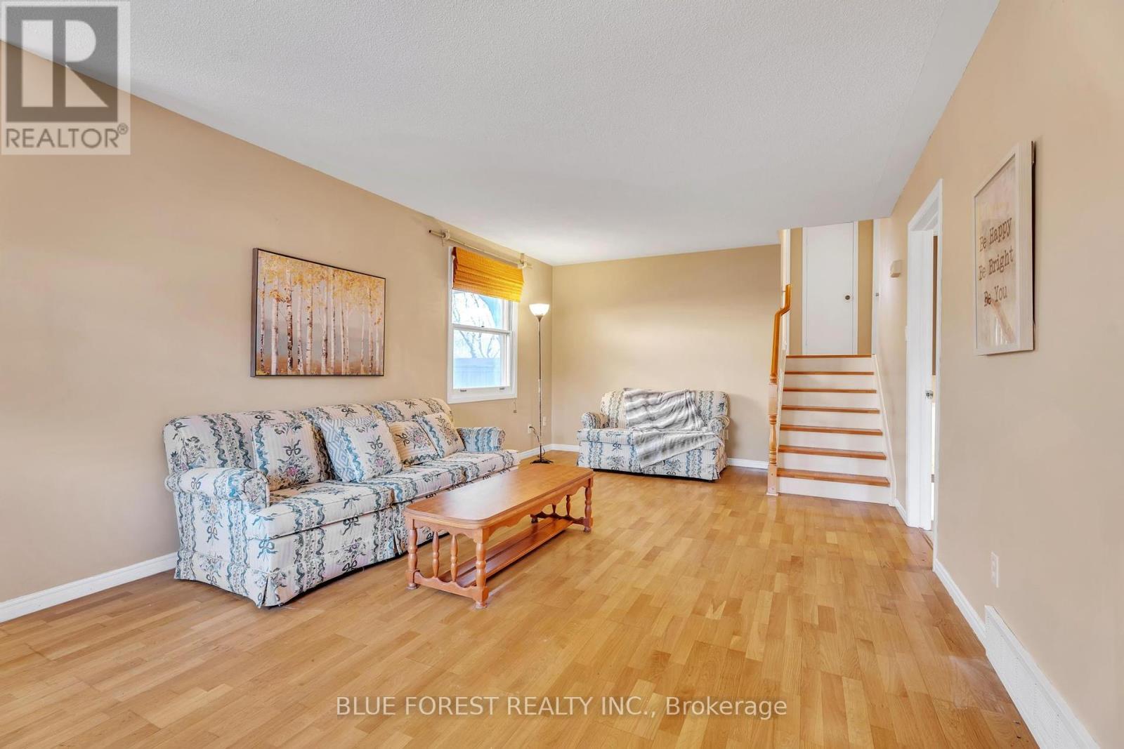 419 Castlegrove Boulevard, London North (North K), Ontario  N6G 1K7 - Photo 4 - X12109574