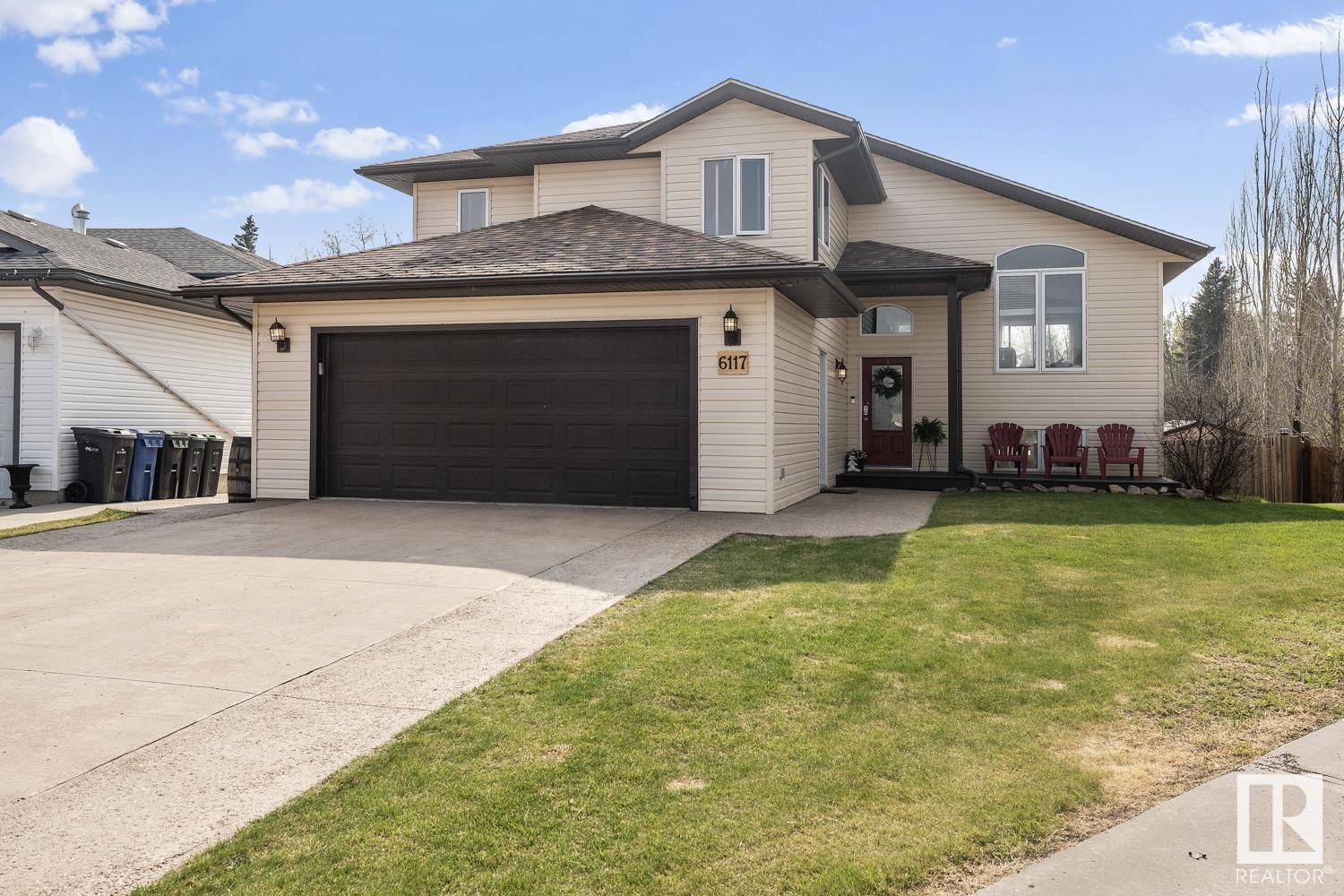 Property at 6117 54 AV image 1