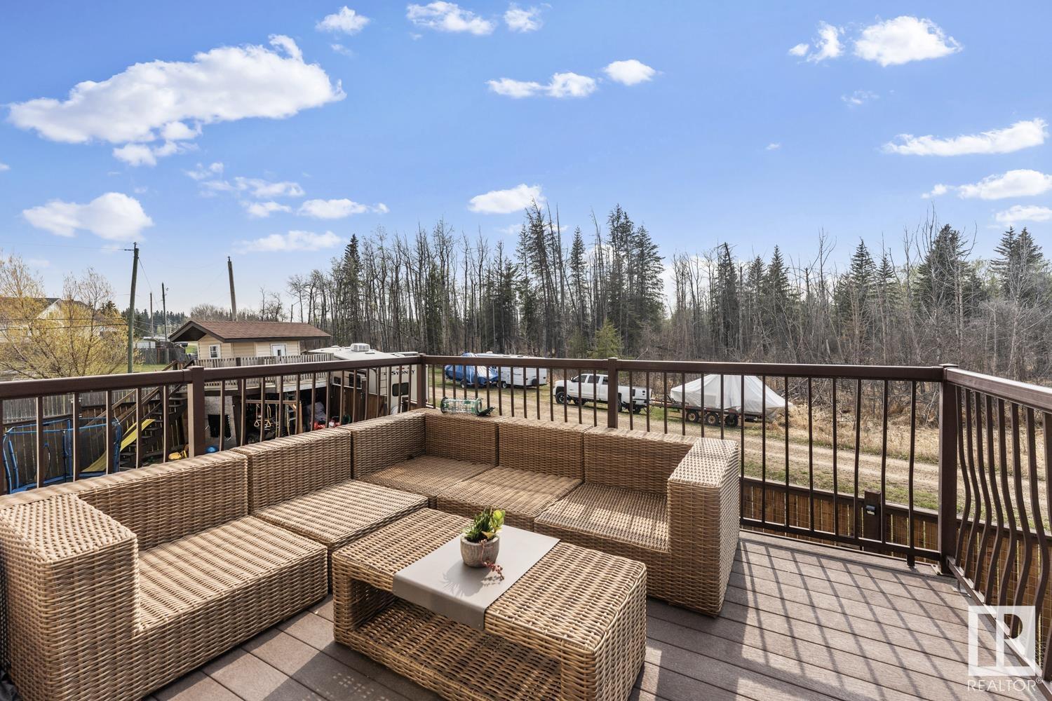 Property at 6117 54 AV image 3