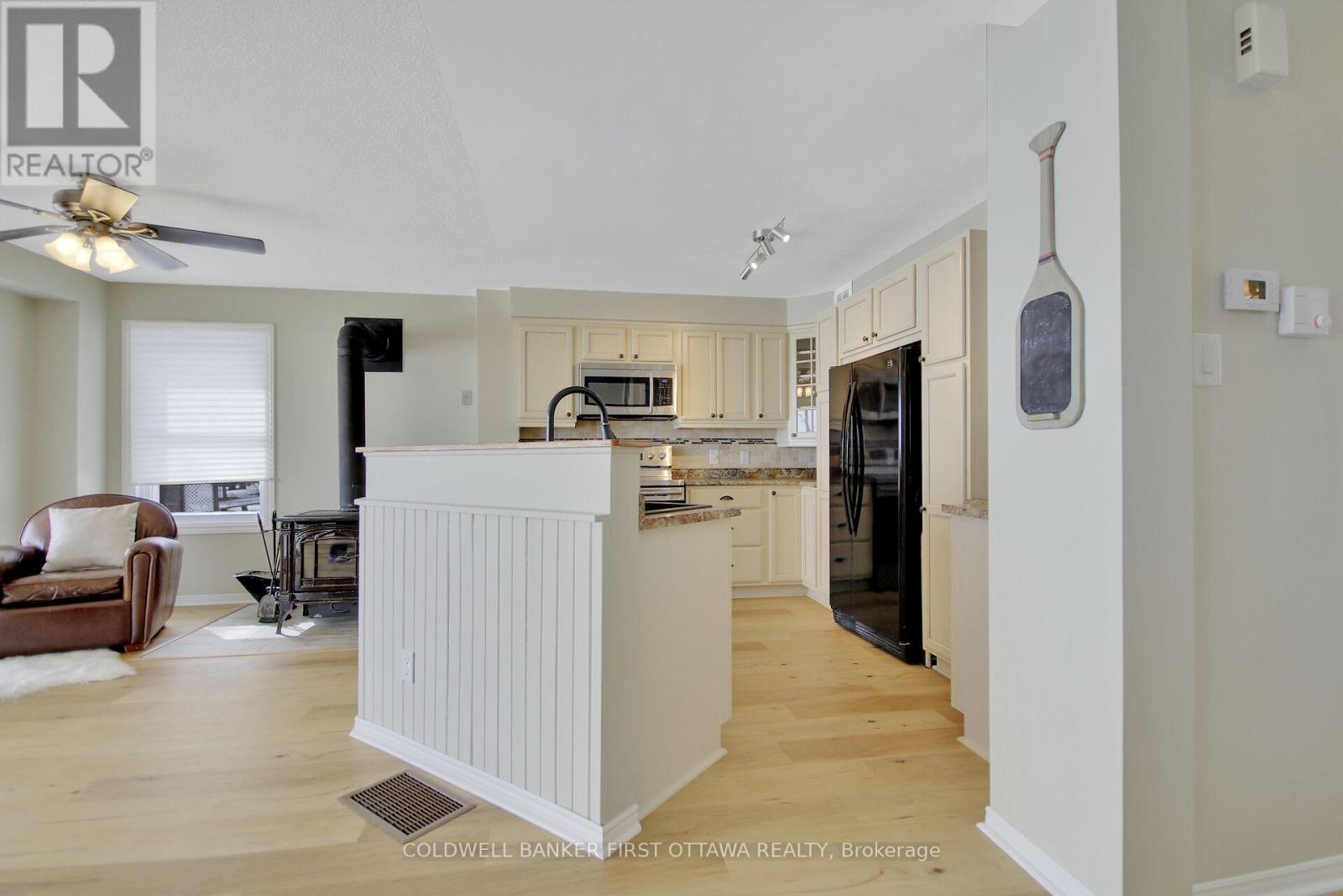 173 Rideau Street, Drummond/north Elmsley, Ontario  K7H 3C7 - Photo 12 - X12015372