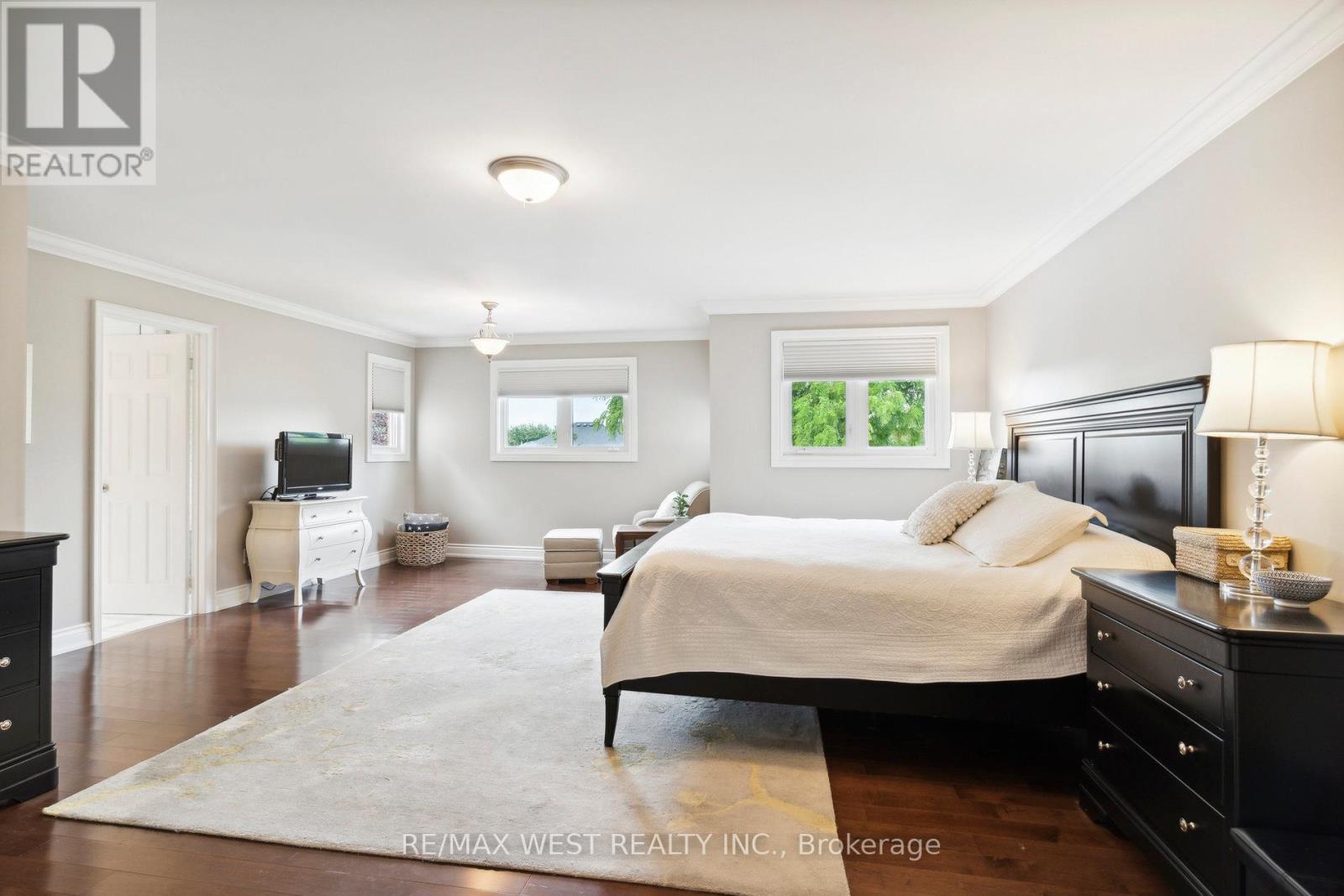 18 Harrowsmith Place, Richmond Hill, Ontario  L4E 2J9 - Photo 13 - N12109527