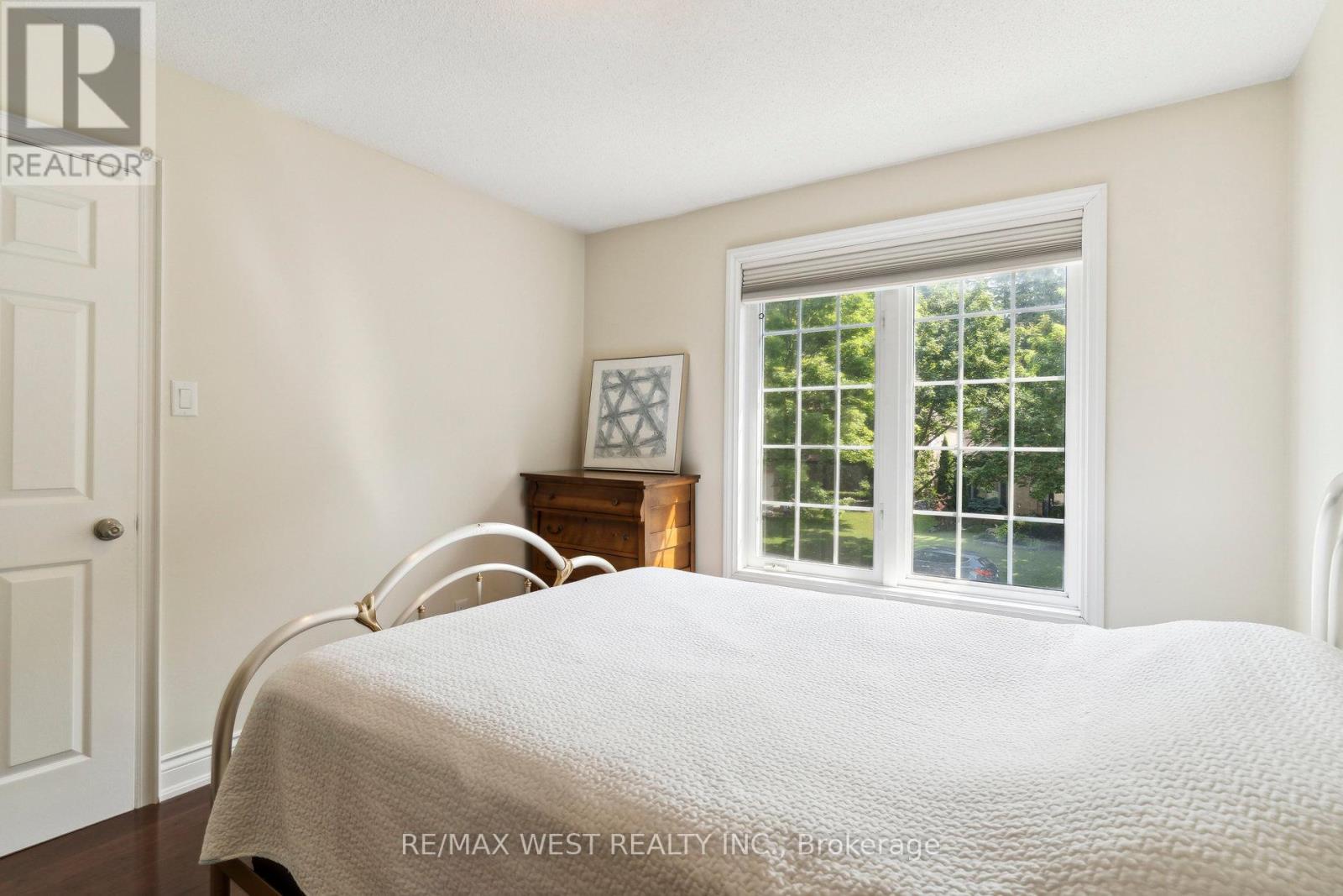 18 Harrowsmith Place, Richmond Hill, Ontario  L4E 2J9 - Photo 23 - N12109527