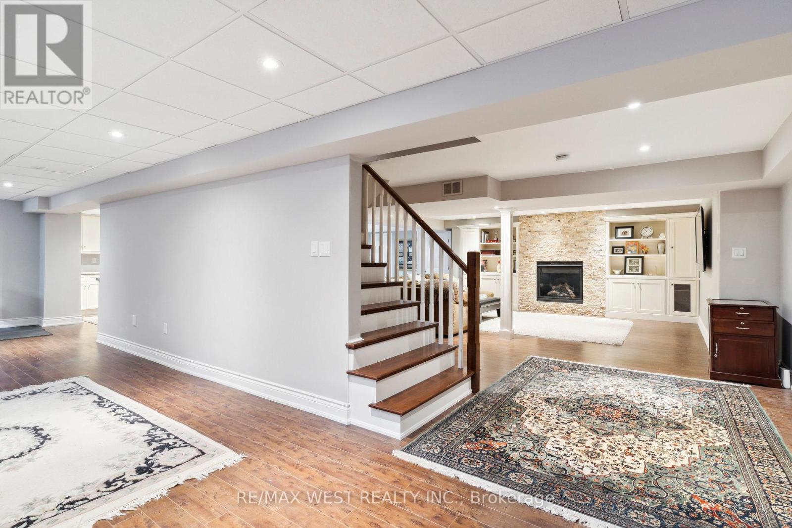 18 Harrowsmith Place, Richmond Hill, Ontario  L4E 2J9 - Photo 24 - N12109527