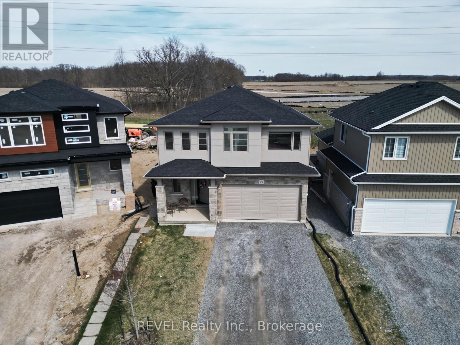 Property at 29 ELVIRA WAY image 3