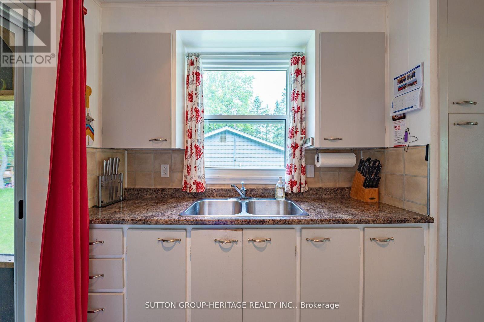 Property at 15 SACKITT ROAD image 4