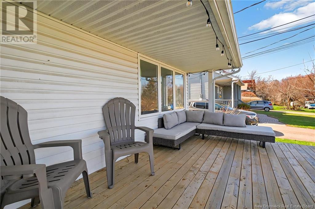 Property at 101 Hows Crescent image 2