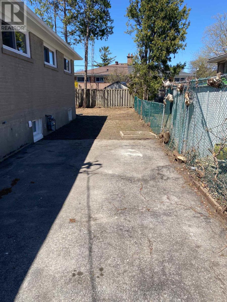 Property at 245 ALSACE ROAD image 4