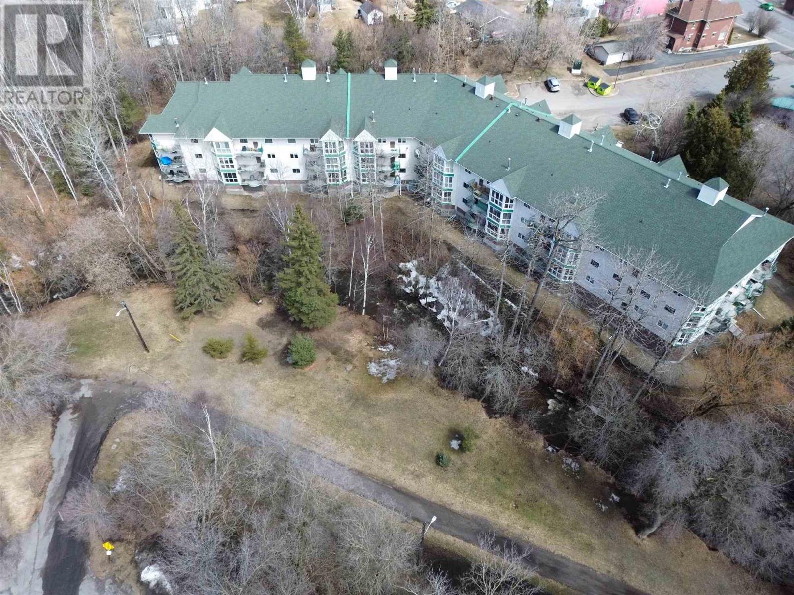 Property at 114 186 Algoma ST N image 5