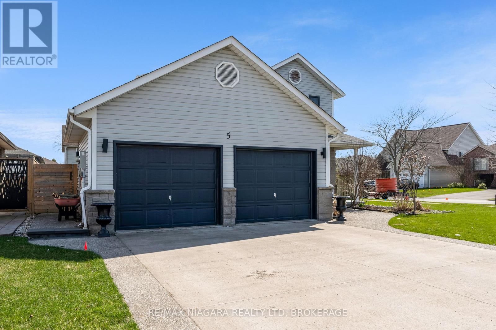 Property at 5 WELLANDVALE DRIVE image 3