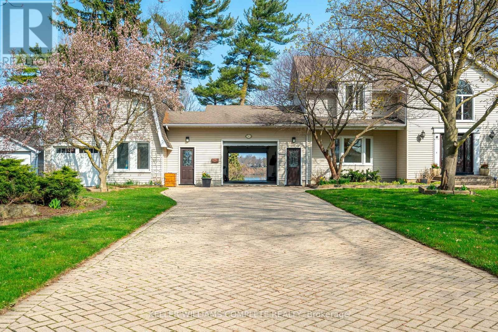 Property at 50 HENLEY DRIVE image 4