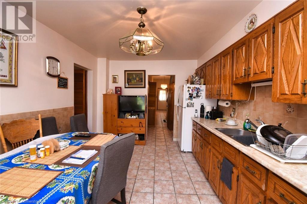 241 Robert Street, Hamilton, Ontario  L8L 2R3 - Photo 12 - 40722062