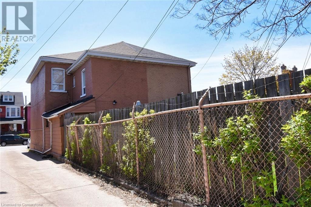 241 Robert Street, Hamilton, Ontario  L8L 2R3 - Photo 20 - 40722062