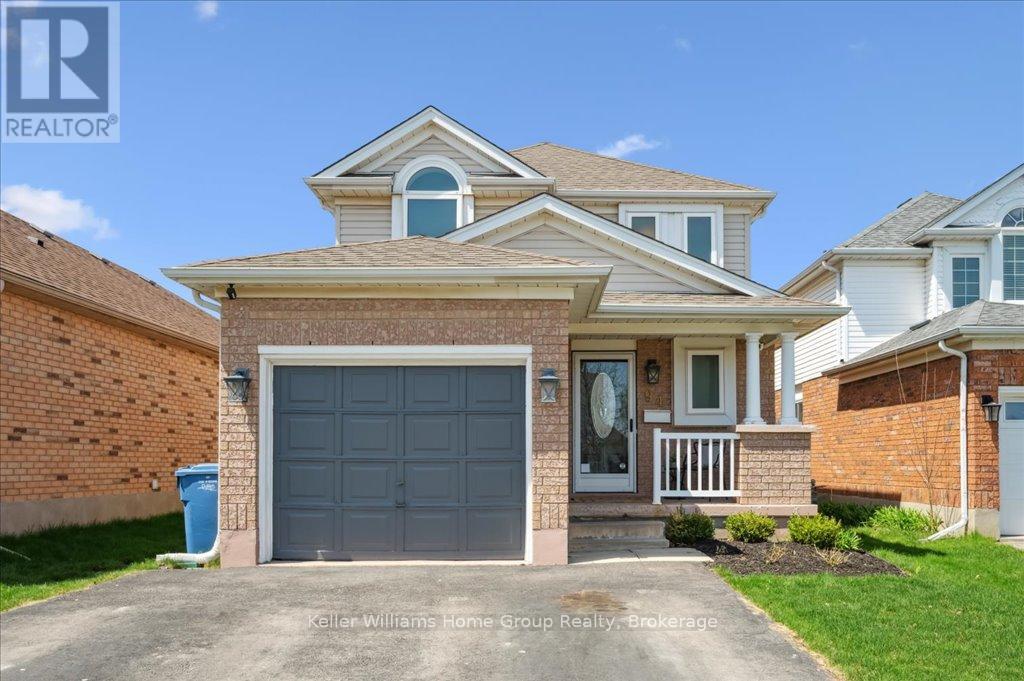 Property at 94 STARVIEW CRESCENT image 2