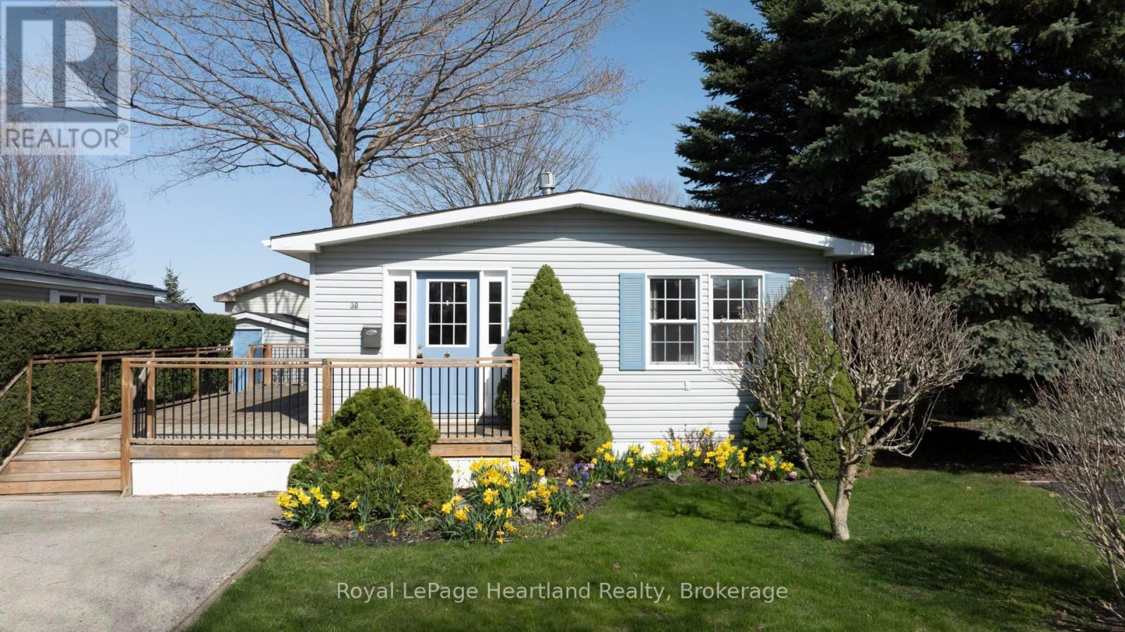 30 Algonquin Lane, Ashfield-Colborne-Wawanosh, Ontario  N7A 3Y2 - Photo 29 - X12109747