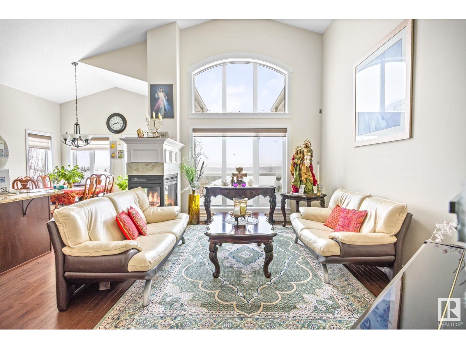 Property at 79 OAK VISTA DR image 2