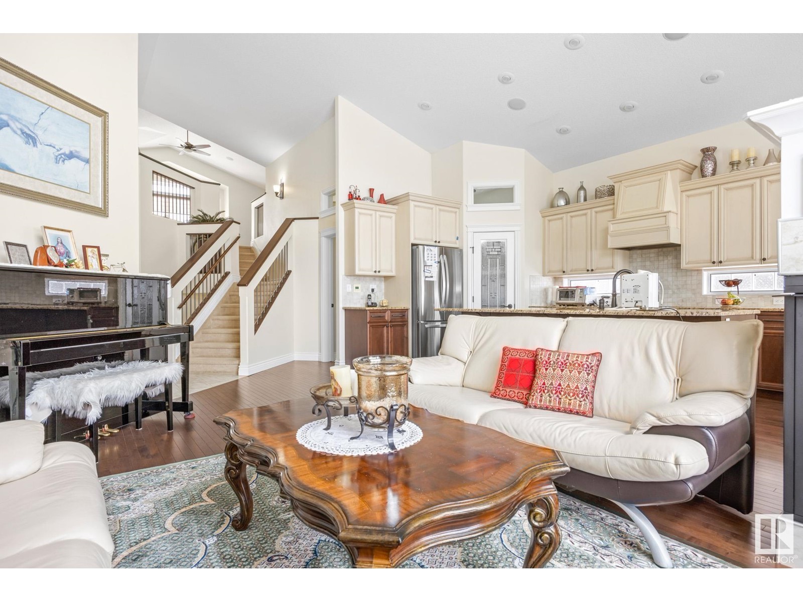 Property at 79 OAK VISTA DR image 4