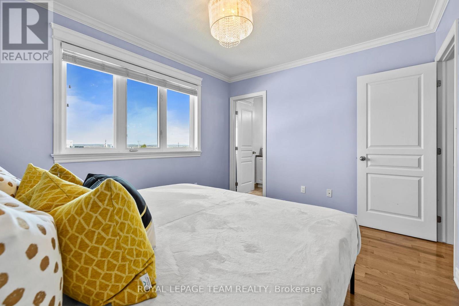 125 Brilia Private, Ottawa, Ontario  K1J 0B7 - Photo 22 - X12109610