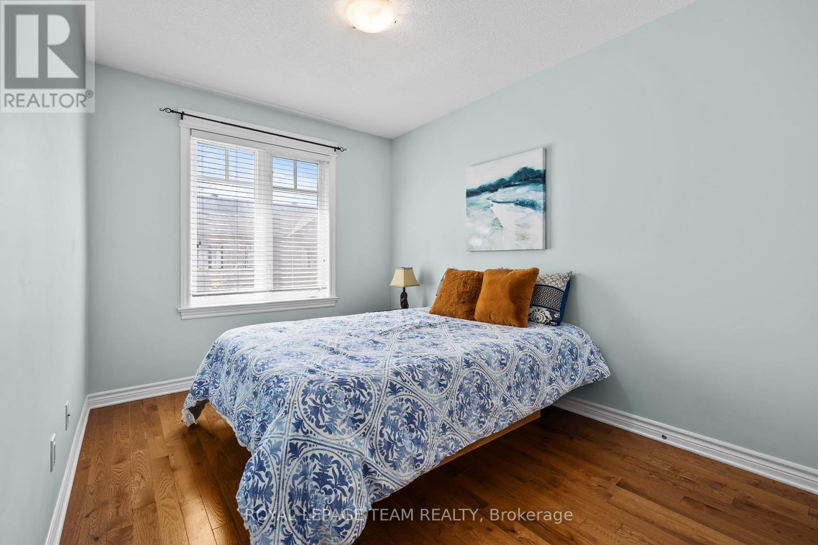 125 Brilia Private, Ottawa, Ontario  K1J 0B7 - Photo 24 - X12109610