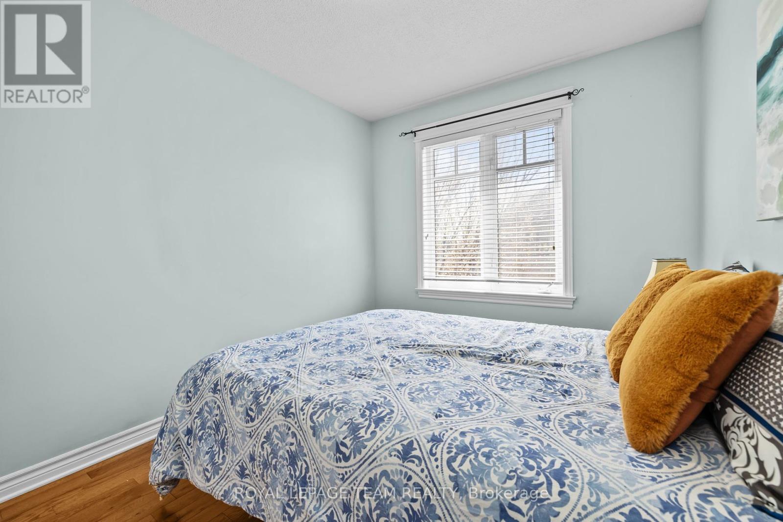 125 Brilia Private, Ottawa, Ontario  K1J 0B7 - Photo 25 - X12109610