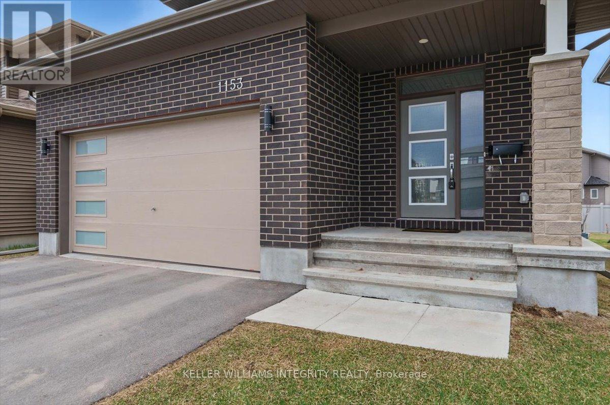 Property at 1153 DIAMOND STREET image 2