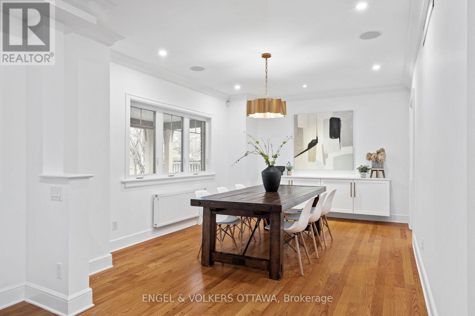 Property at 498 QUEEN ELIZABETH DRIVE image 5