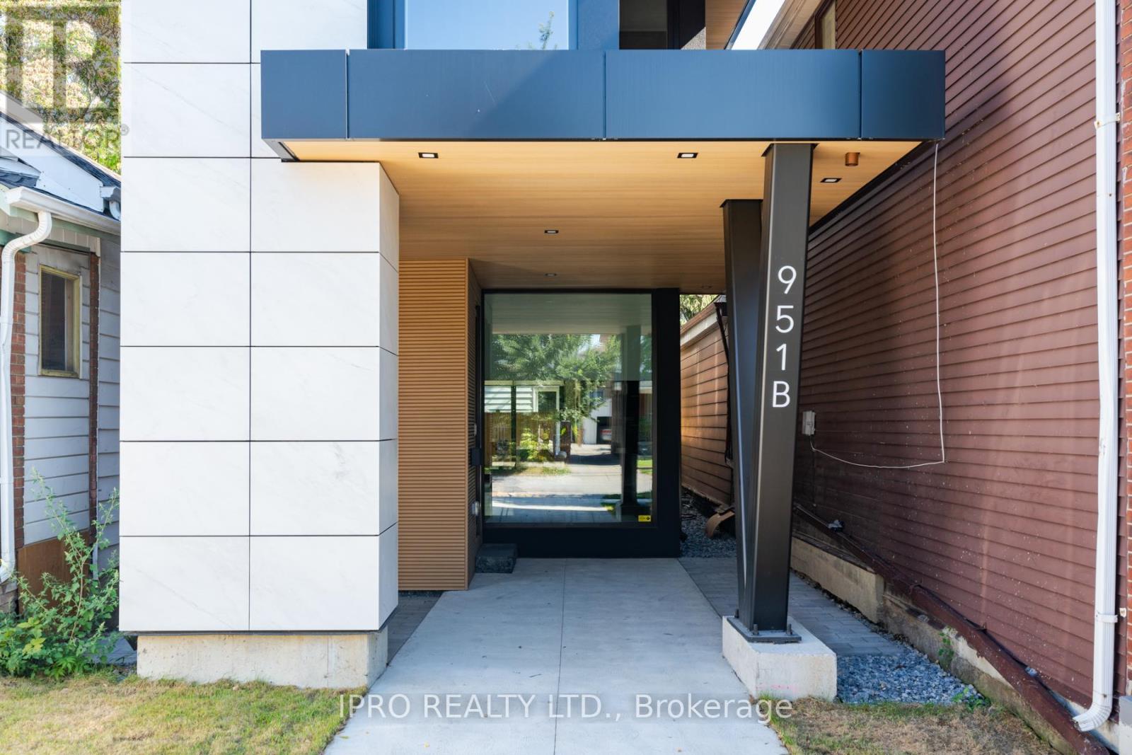 Property at 951B GREENWOOD AVENUE image 3