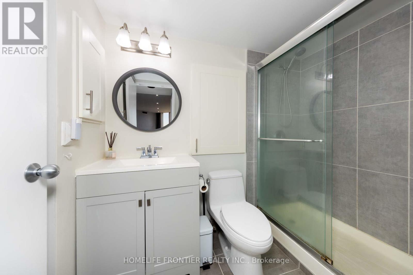 704 - 20 Baif Boulevard, Richmond Hill, Ontario  L4C 8T1 - Photo 12 - N12109720