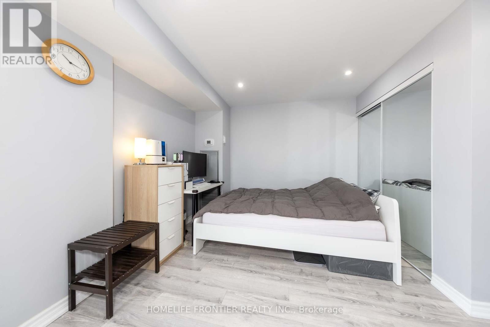 704 - 20 Baif Boulevard, Richmond Hill, Ontario  L4C 8T1 - Photo 14 - N12109720
